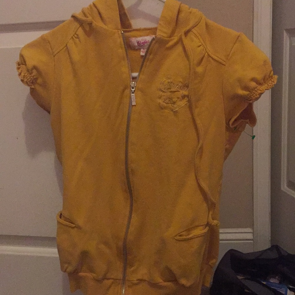 Zip up shirt